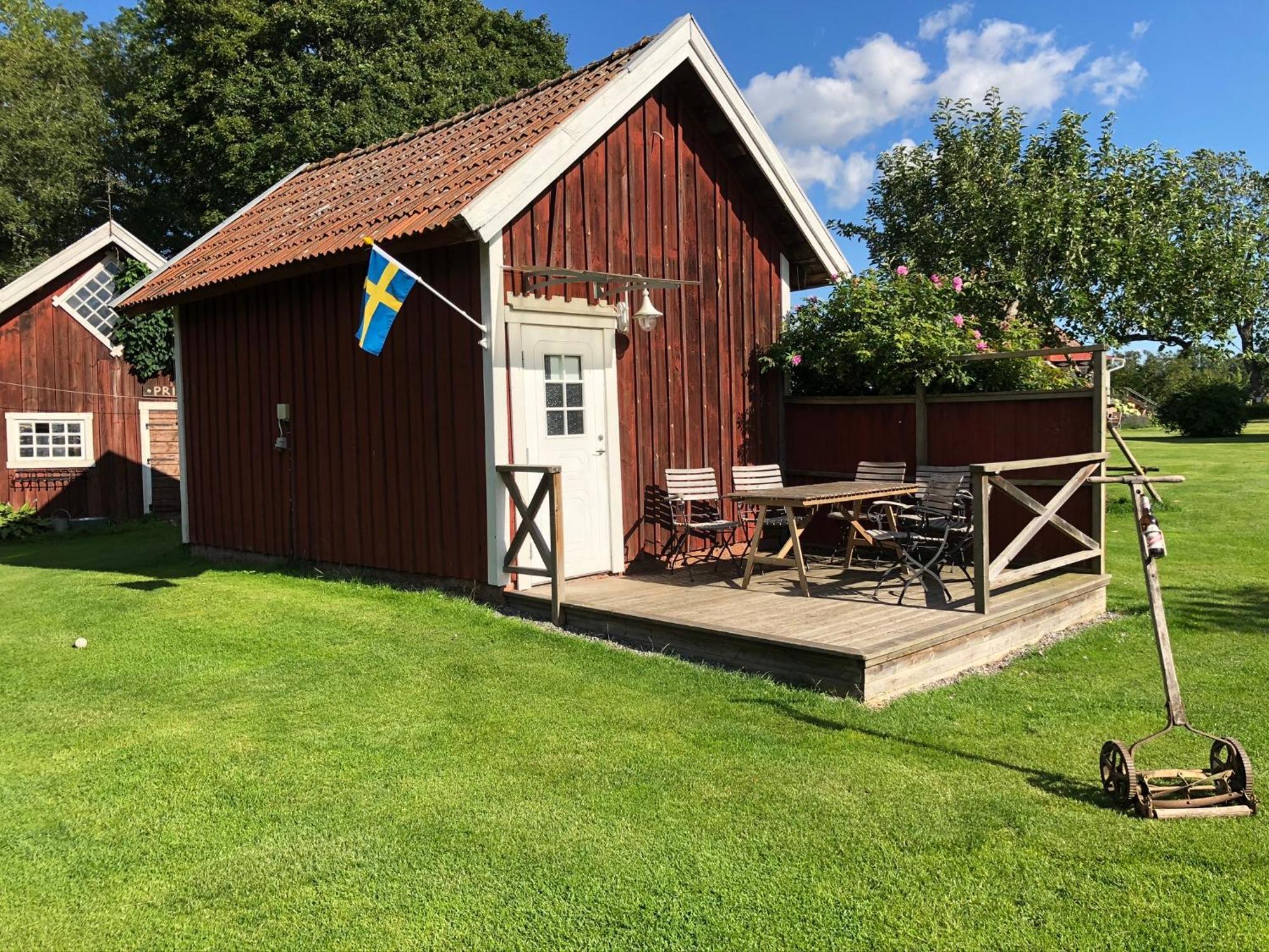 Källby Aeventyrsgardens Vandrarhem, Kinnekulle מראה חיצוני תמונה