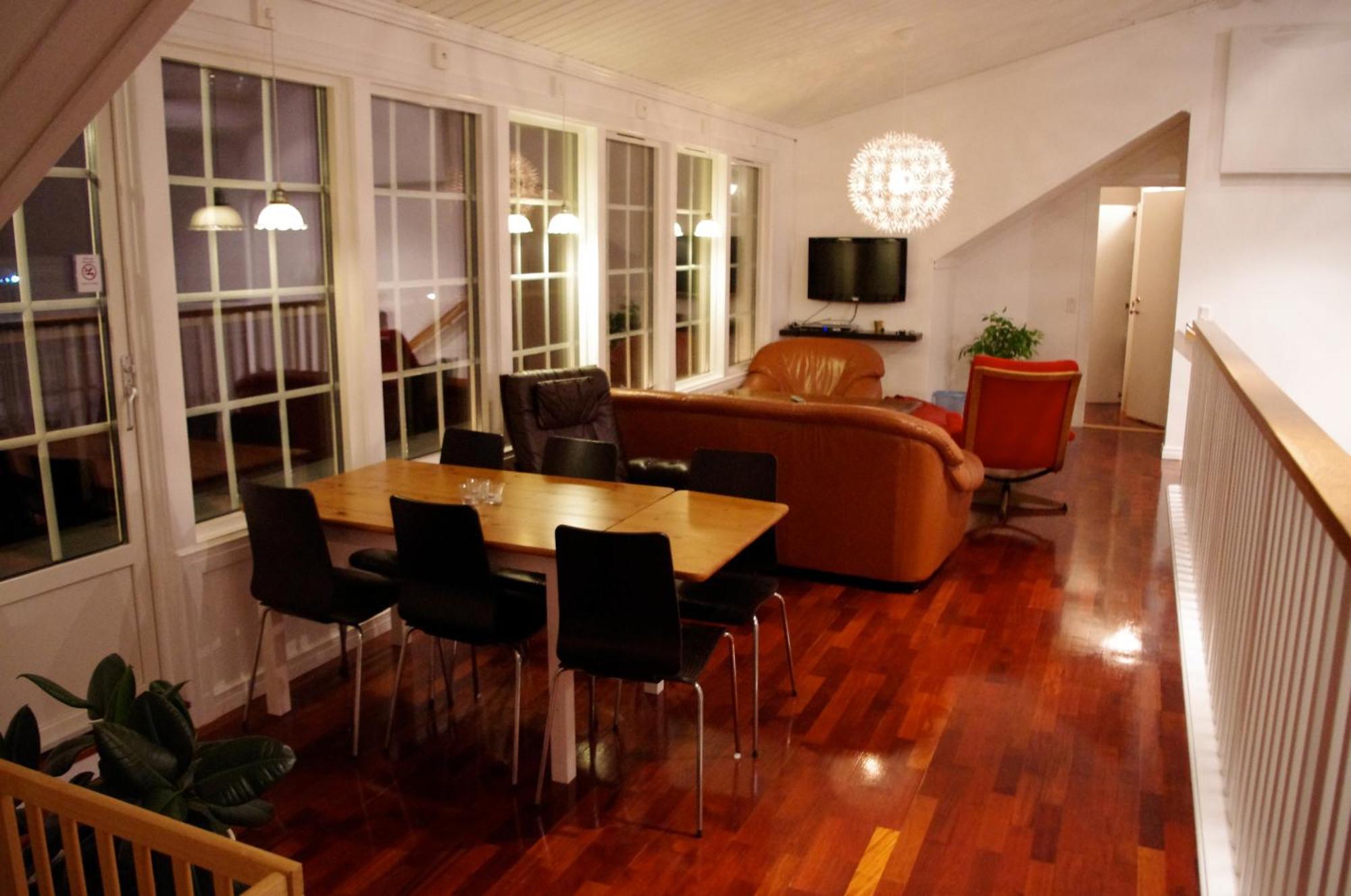 Källby Aeventyrsgardens Vandrarhem, Kinnekulle מראה חיצוני תמונה