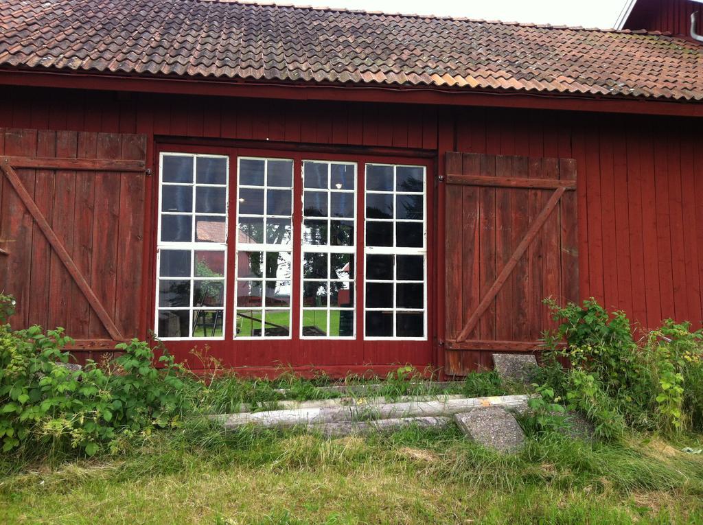 Källby Aeventyrsgardens Vandrarhem, Kinnekulle מראה חיצוני תמונה