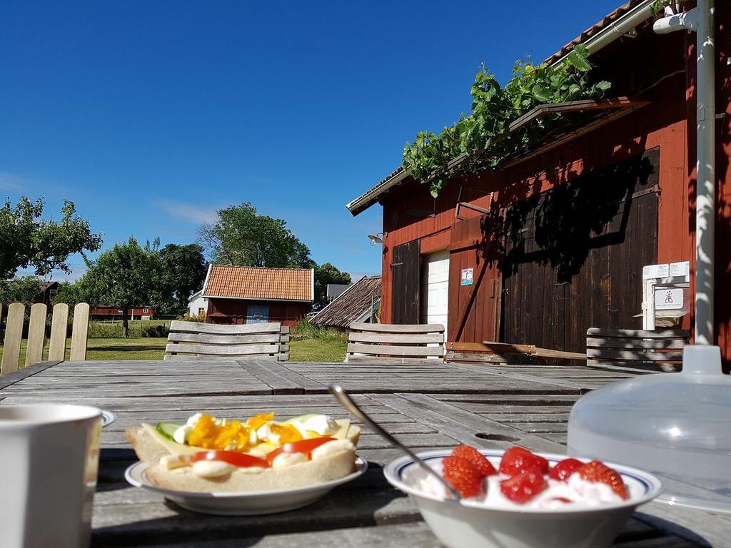 Källby Aeventyrsgardens Vandrarhem, Kinnekulle מראה חיצוני תמונה